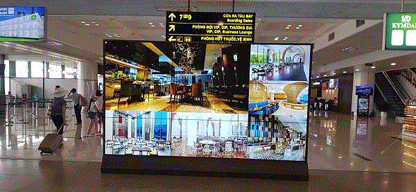 man hinh led san bay